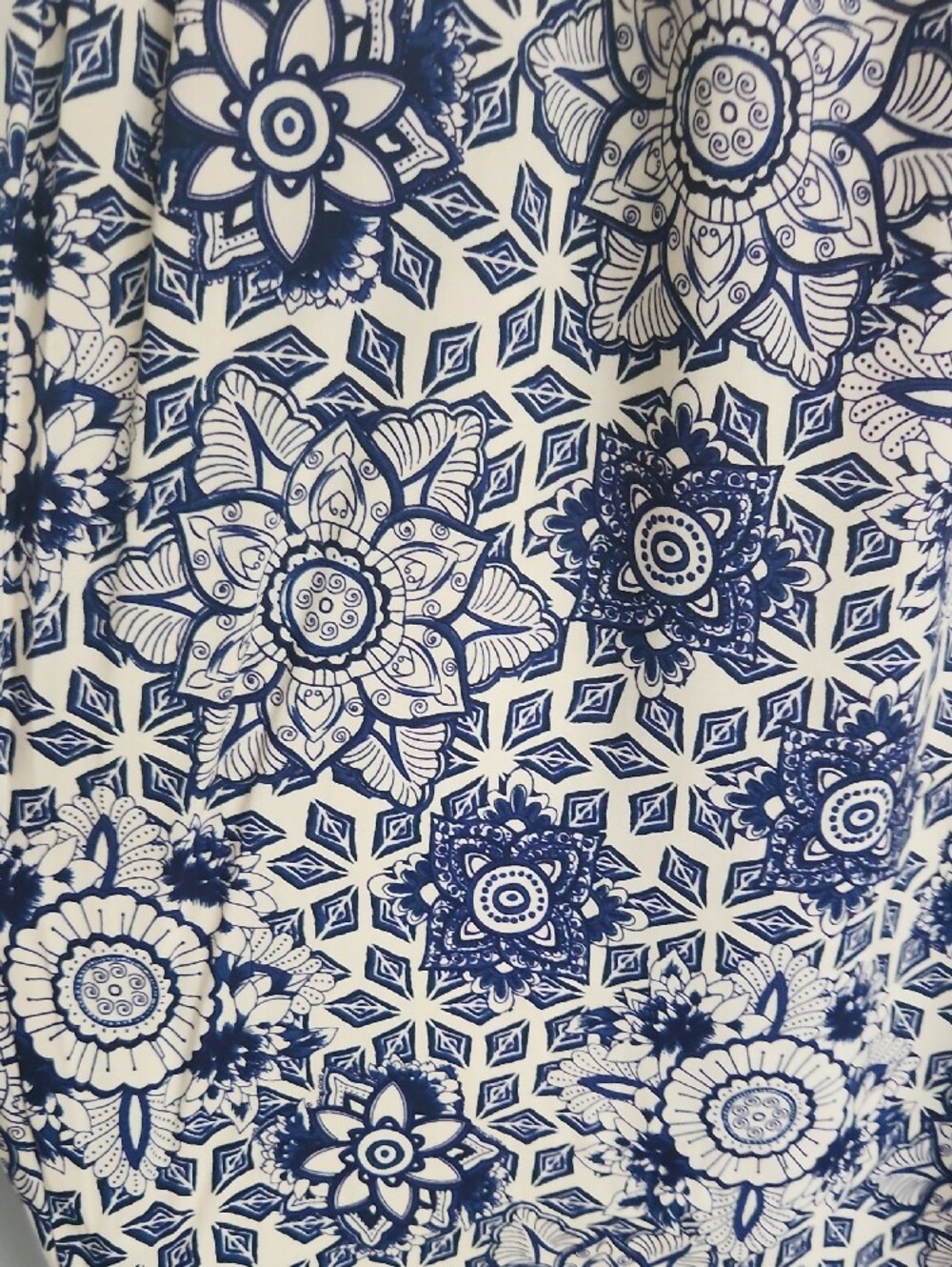 Navy and Cream Floral Lightweight Jogger - Picture 2 of 3